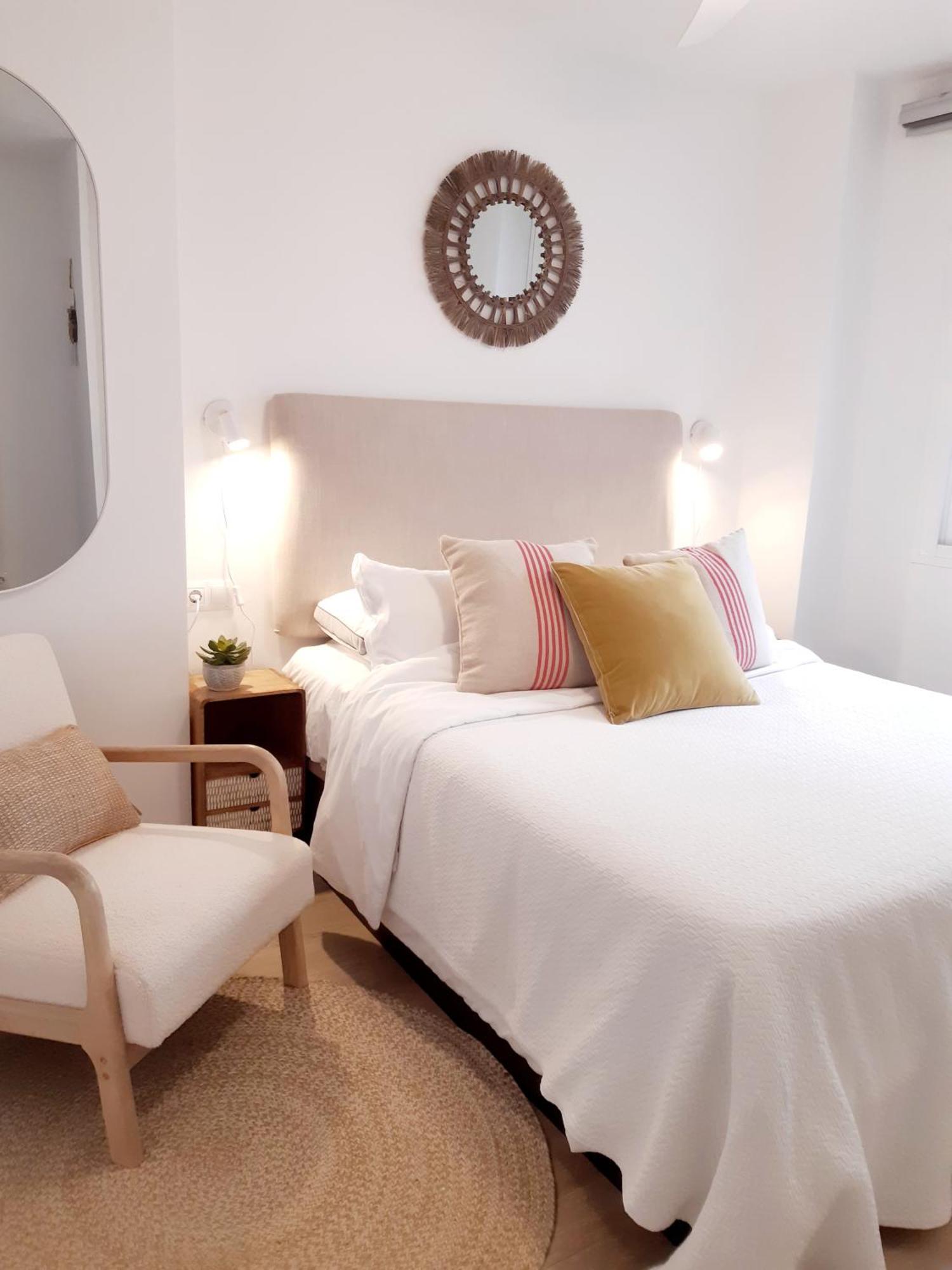 Impressive Apartment With 3 Bedrooms Metres From The Beach Εστεπόνα Εξωτερικό φωτογραφία